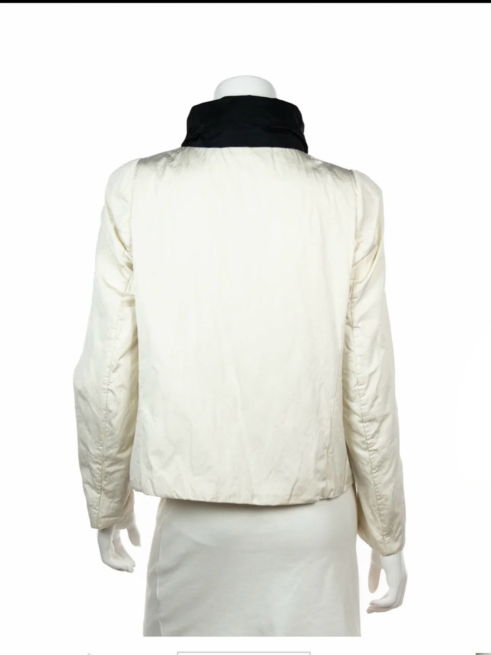 Vintage Moncler Première Rain Jacket with Black Scarf Accent, M (2) - Picture 3 of 16